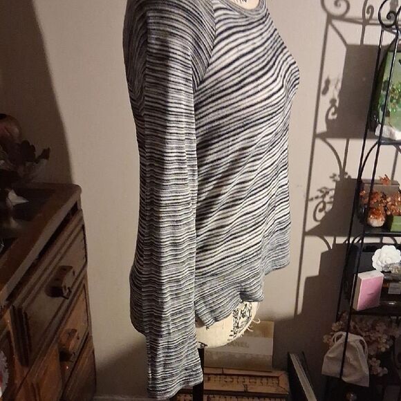 Splendid Black and White Striped Blouse Size Small - Picture 8 of 11